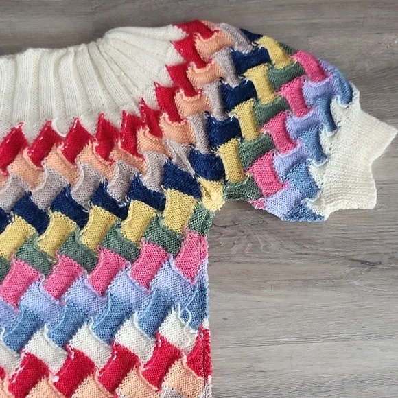 Multicolor Diamond Pattern Women's Sweater - Picture 15 of 16